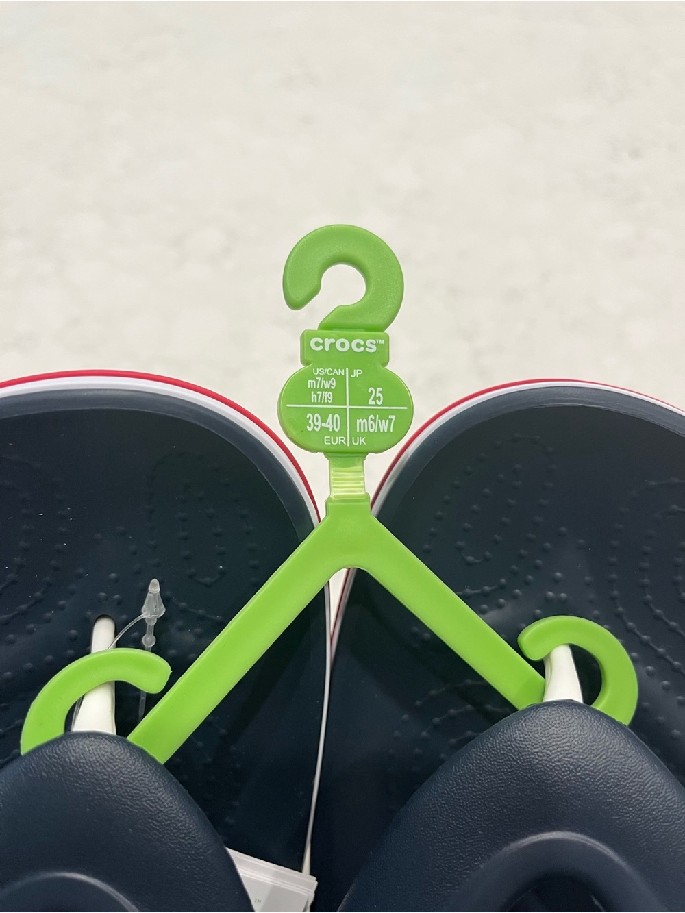 Crocs - Picture 6 of 9